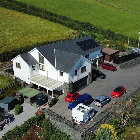 Y Grange Bed & Breakfast Llanfihangel-y-Creuddyn Exterior foto